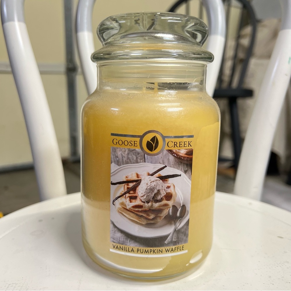 Goose Creek Vanilla Pumpkin Waffle Candle - Yellow